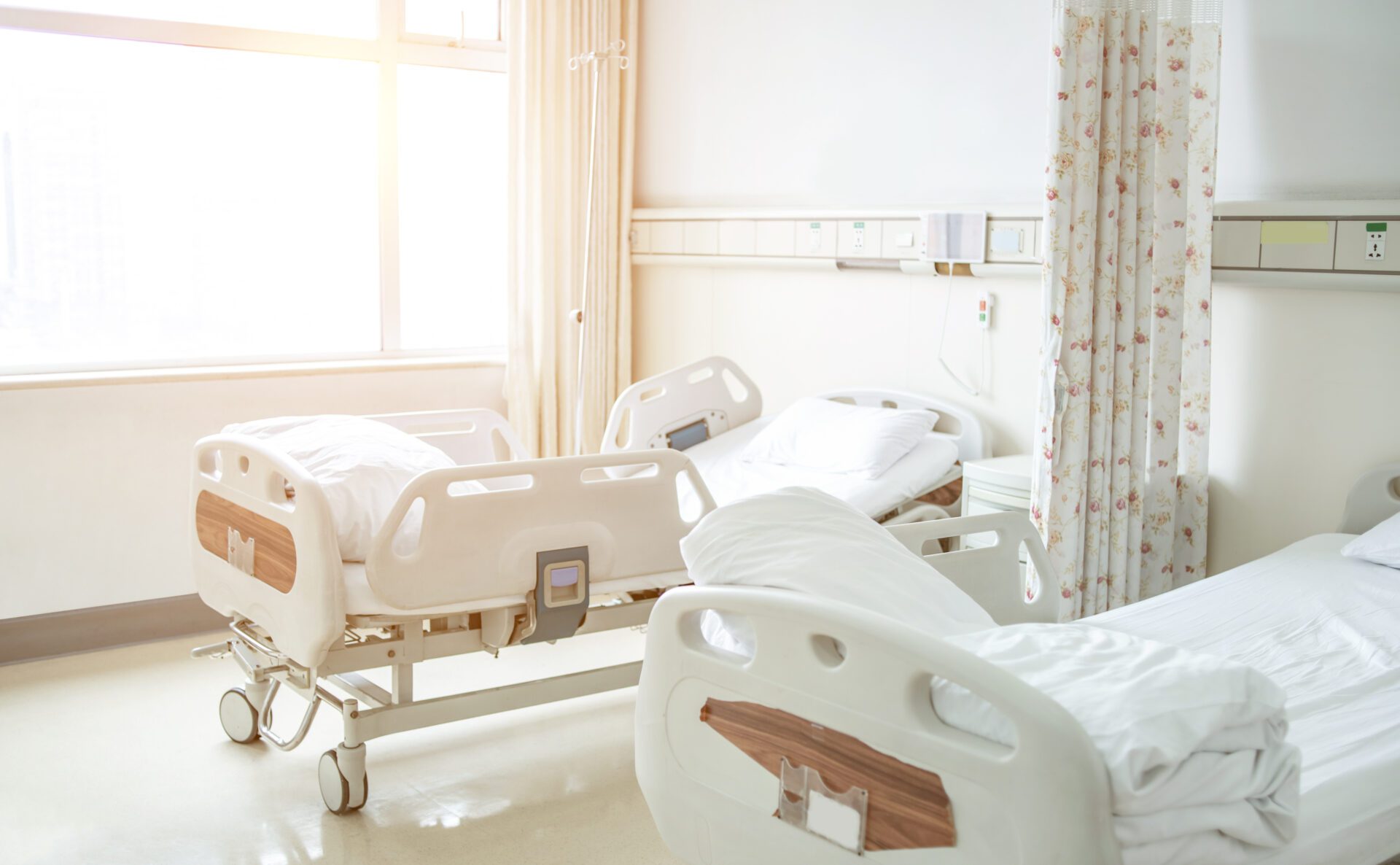 The Rise of Integral Blinds in Hospitals and Care Homes Across Northern Ireland